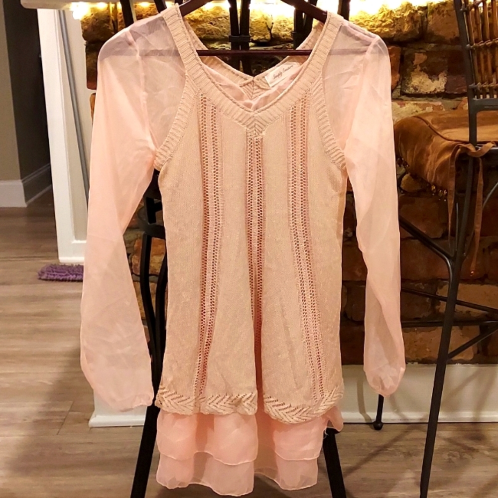 NWOT Women's Simply Couture Peach Sheer Soutache Lace Top Size M